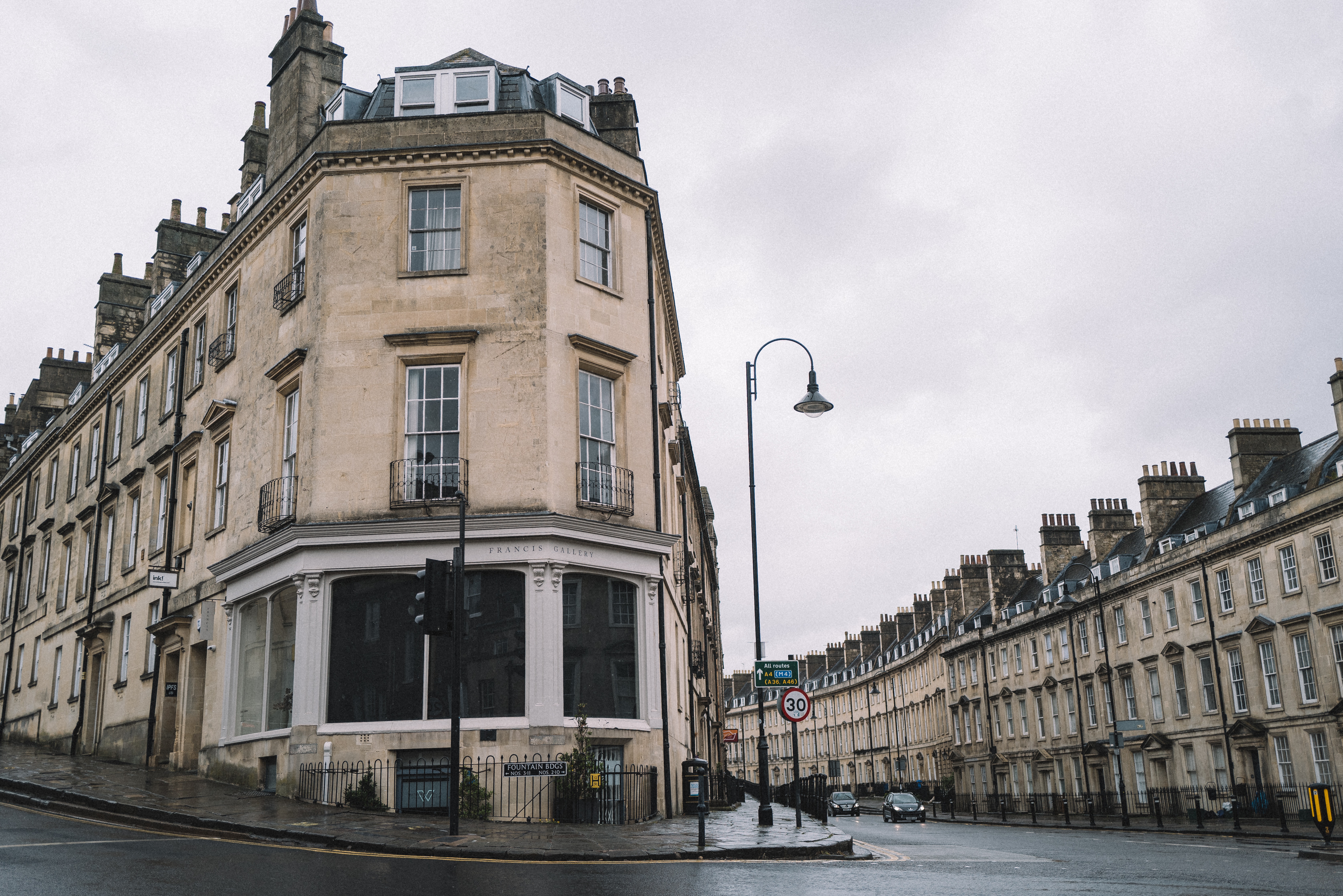 Bath's Royal Crescent in golden Bath stone, a backdrop for hen weekends