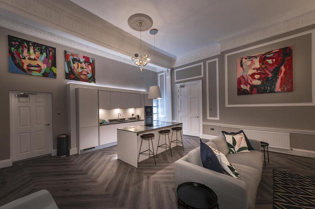 A Georgian Edinburgh townhouse styled for a hen weekend