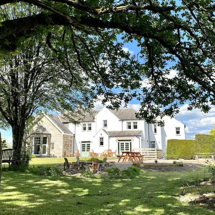 Chic Retreat whitewashed country house exterior, South Ayrshire
