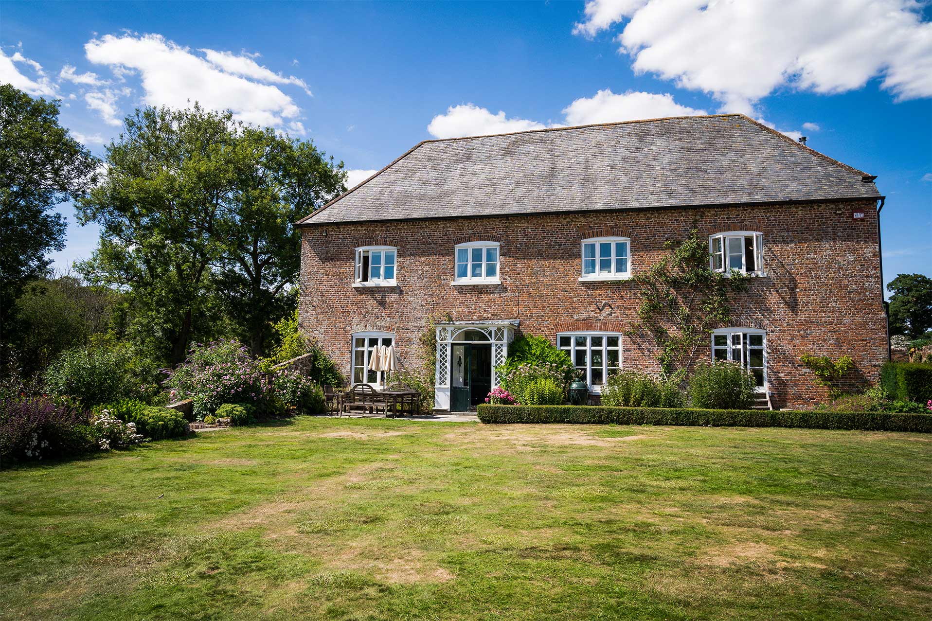 The Country Social hen party house on a Hampshire estate