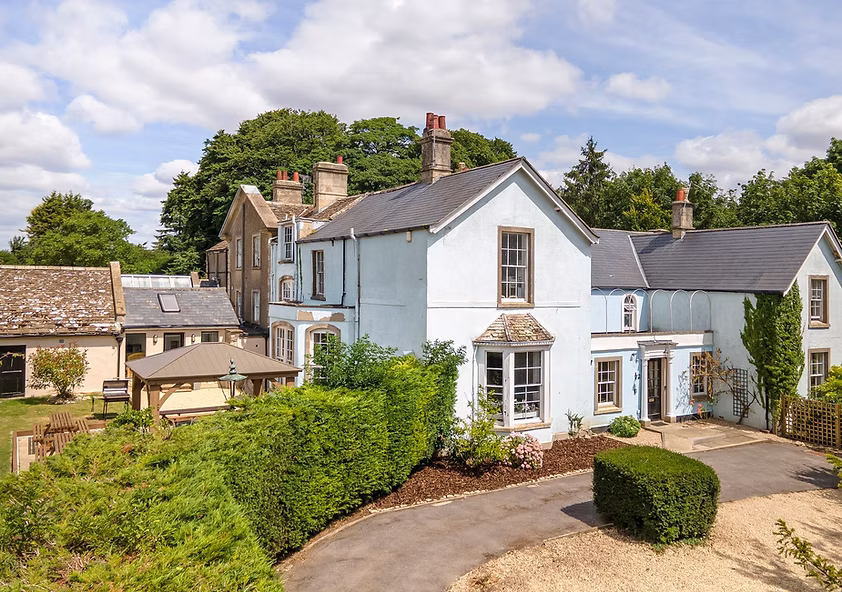 Cotswolds hen party house