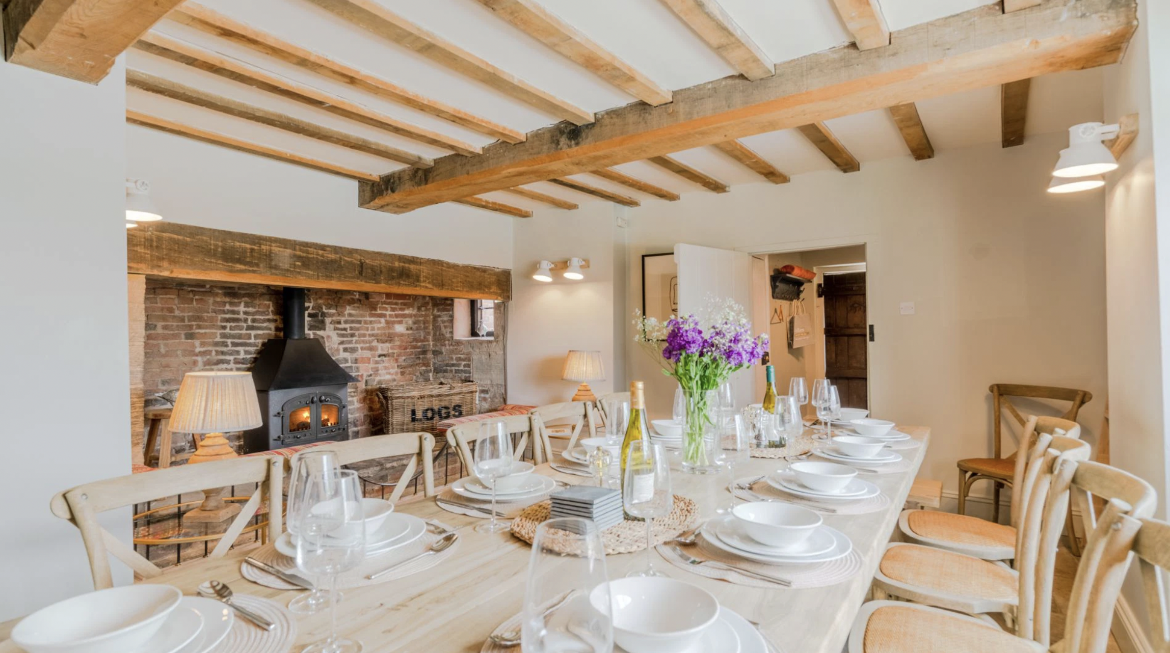 Cotswolds country house dining at the long farmhouse table